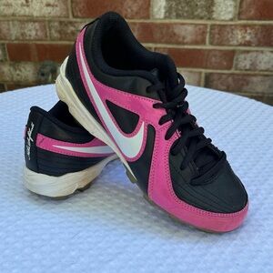 NIKE “UNIFY” Keystone Girls Softball Cleats Sz  2